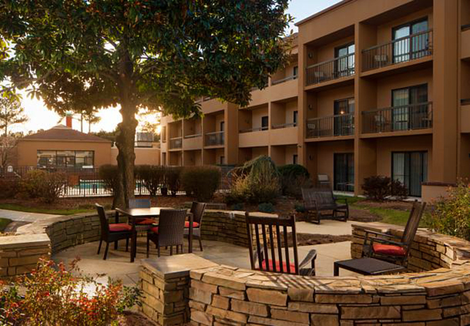 Courtyard Greenville Haywood Mall Greenville South Carolina Outdoor Patio