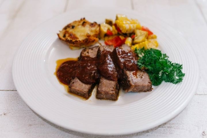 A Catered Affair 
Nashville, Tennessee LGBT Wedding Catering Service
