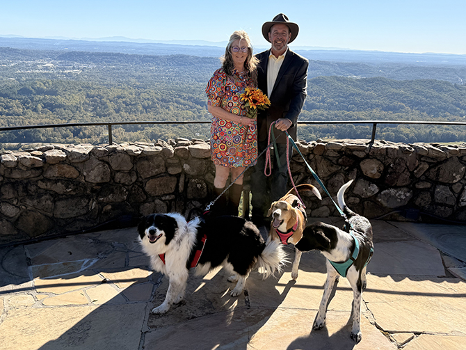 Authentic Weddings 
Chattanooga, Tennessee LGBTQ Wedding Officiant

