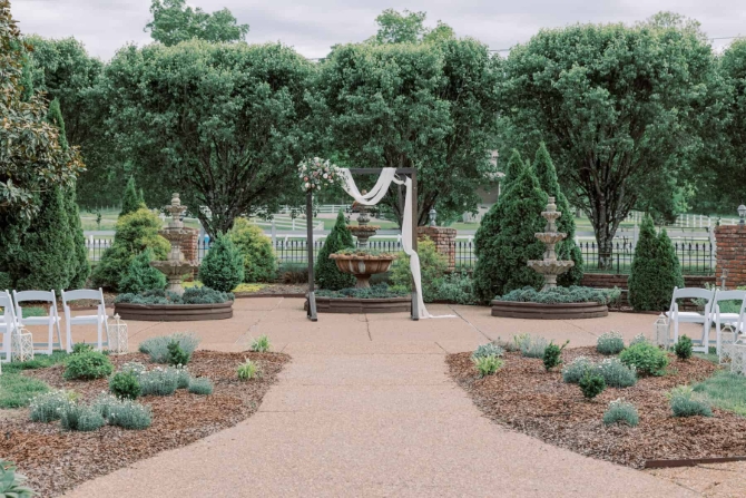 Legacy Farms
Lebanon, Tennessee LGBT Wedding Reception Venue Middle Tennessee
