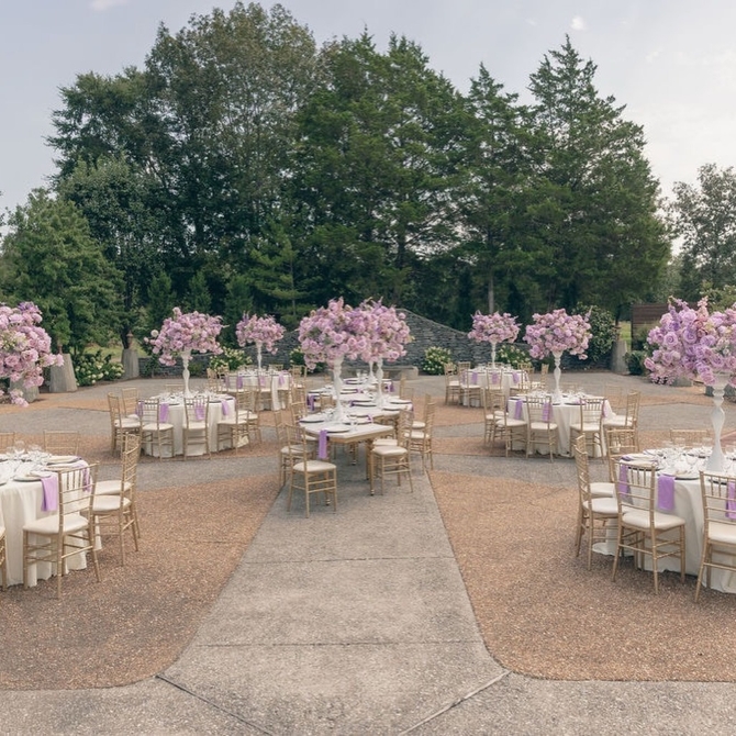 Legacy Farms
Lebanon, Tennessee LGBT Wedding Reception Venue Middle Tennessee
