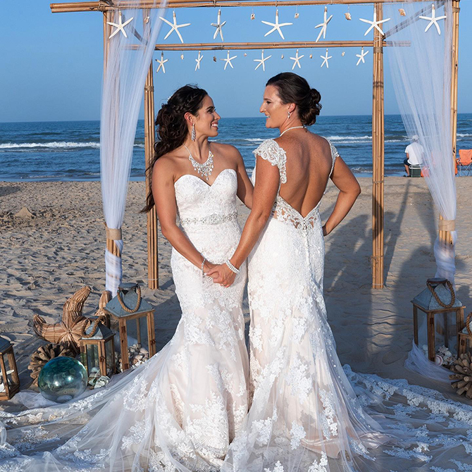 Casa Mariposa Venue and Villas
South Padre Island, Texas LGBT Wedding Reception Venue