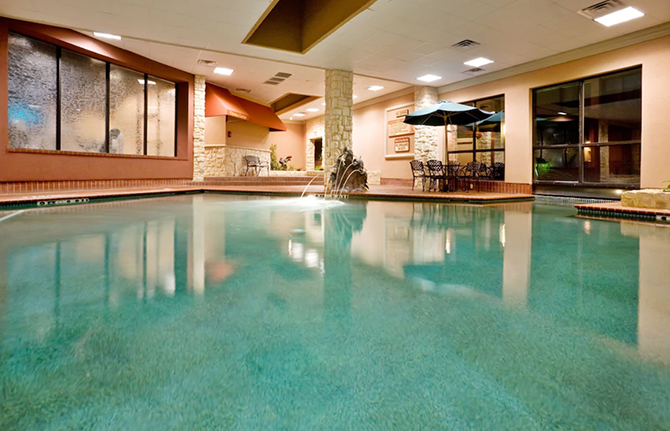 - Dallas - Richardson, TX - Holiday Inn Richardson