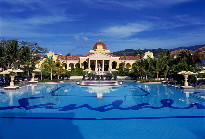 Luxury Travel Exp - Calvin Williams