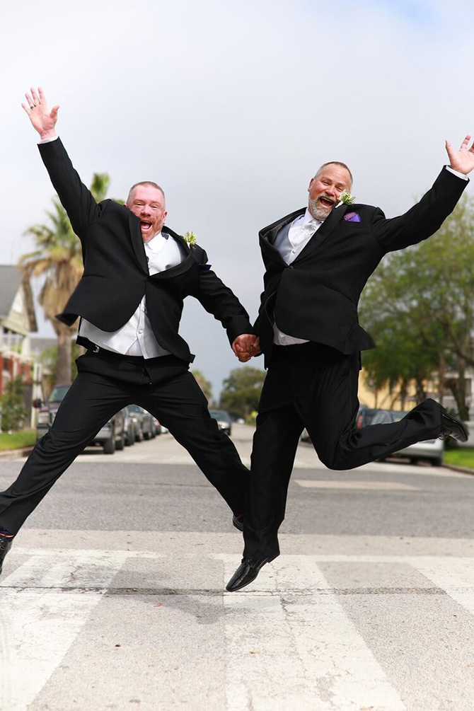 The Total Wedding Experience
Galveston, Texas LGBT Wedding Planning, Coordinating and Officiant Services