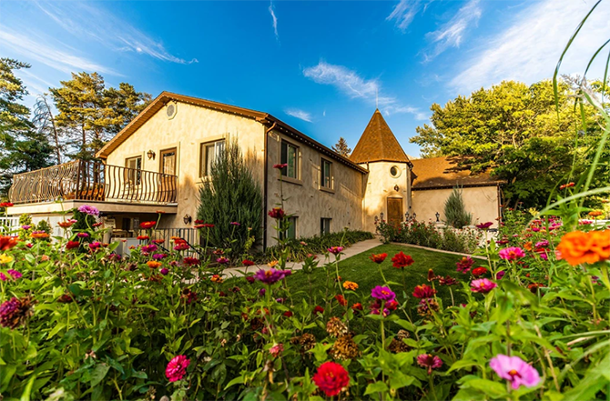 Oak Hills Reception & Event Center 
Layton, Utah LGBT Wedding Ceremony & Reception Venue

