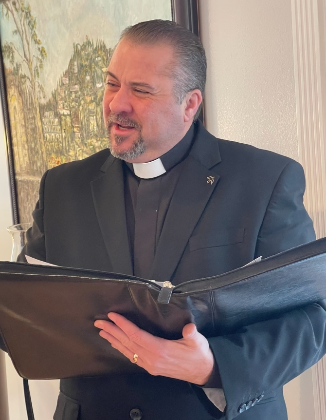 Universal Heart Ministry
In-Person and Virtual LGBT Wedding Officiant 
Serving Utah, Tennessee & Florida - Virtual wedding, online wedding
