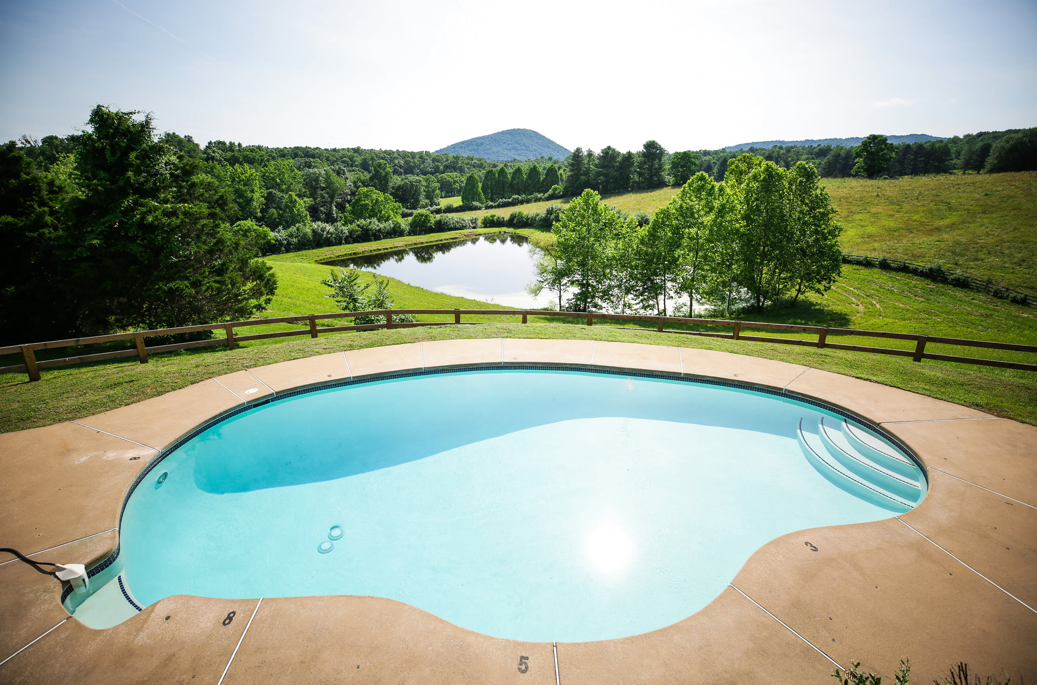 Castleton Meadows LP 
Castleton, Virginia LGBT Weddings
