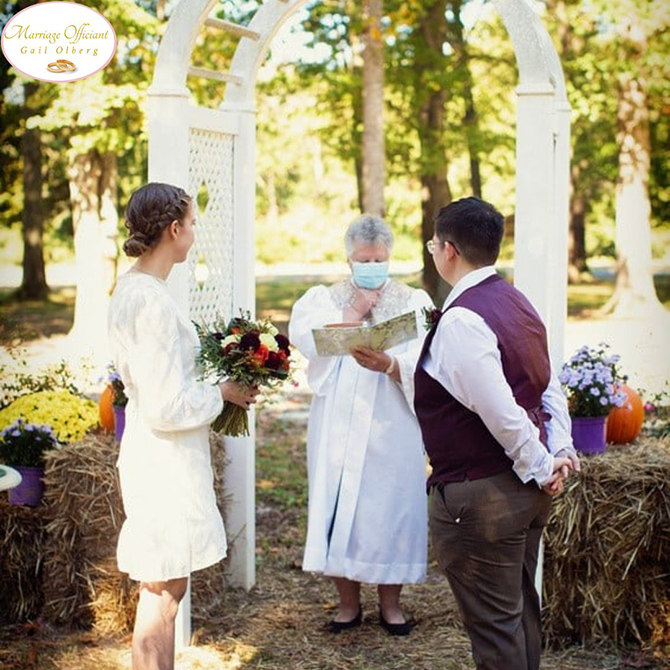 Greater Richmond Area Virgina LGBT Wedding Officiant - Gail Olberg