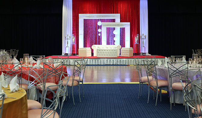 Westfields Marriott Washington Dulles - Modern ceremony and reception decor