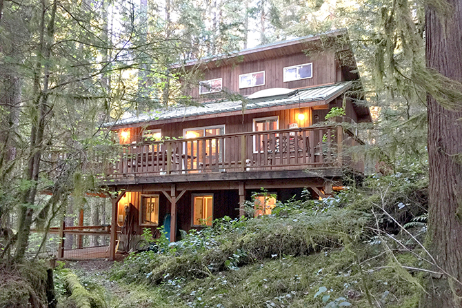Mount Baker Lodging, Inc. - 2-story vacation home