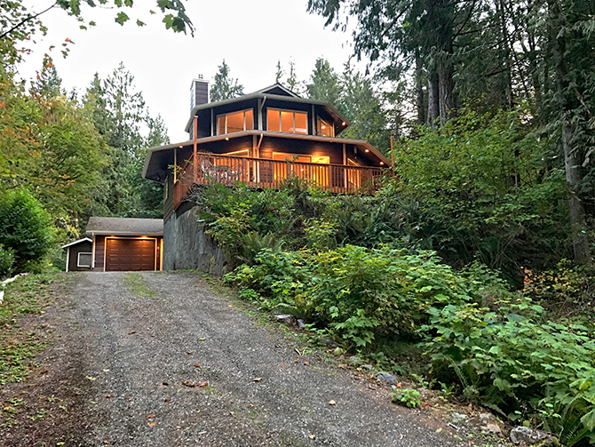 Mount Baker Lodging, Inc. - Cabin on acreage wooded setting