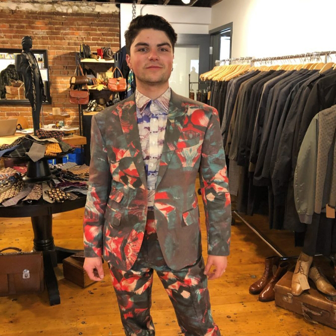 Sew Generously 
Seattle, Washington LGBT Wedding Suits & Tuxedos
