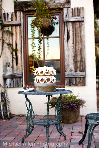 Crown Winery LLC - Wedding Cake Table Outdoor Venue
