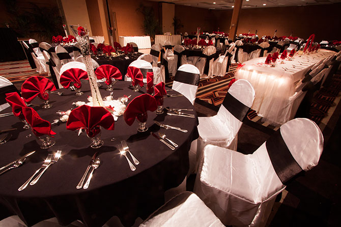 Heritage Hotels & Resorts - Reception site of black and red accents