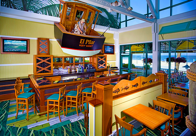 Holiday Inn Oceanside - Bar and lounge