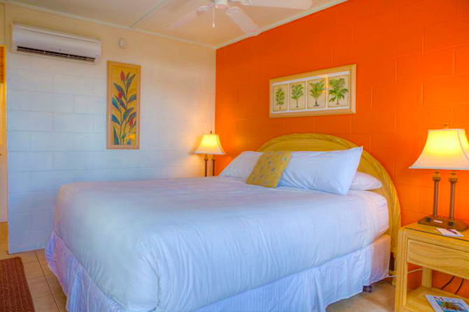 Guest Room - Maui Sunseeker Maui’s Largest Gay & Lesbian Resort in Hawaii