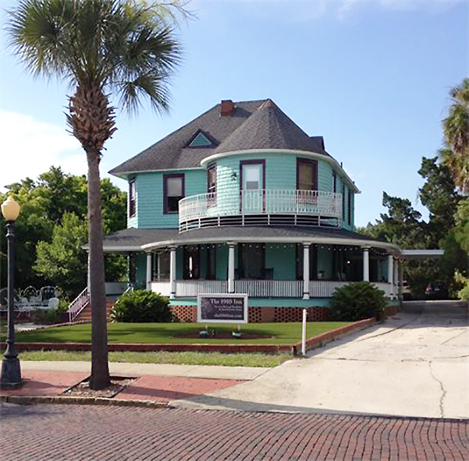 The 1910 Inn Tarpon Springs Florida Wedding venue and reception hall