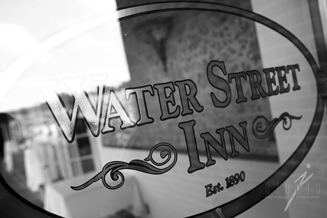 Wall Street Inn Stillwater Minnesota Logo On The Window